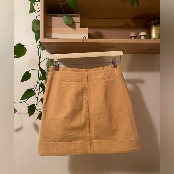 Club Monaco High Waisted Skirt - Picture 3 of 4